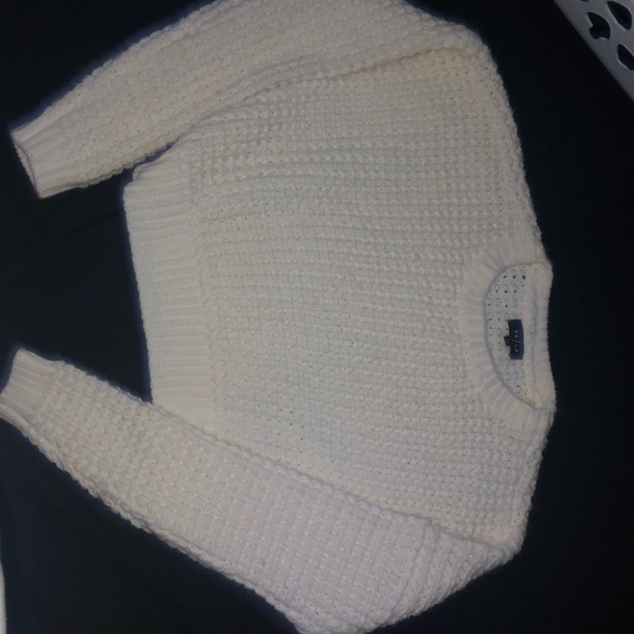 White Sweater - Picture 1 of 2